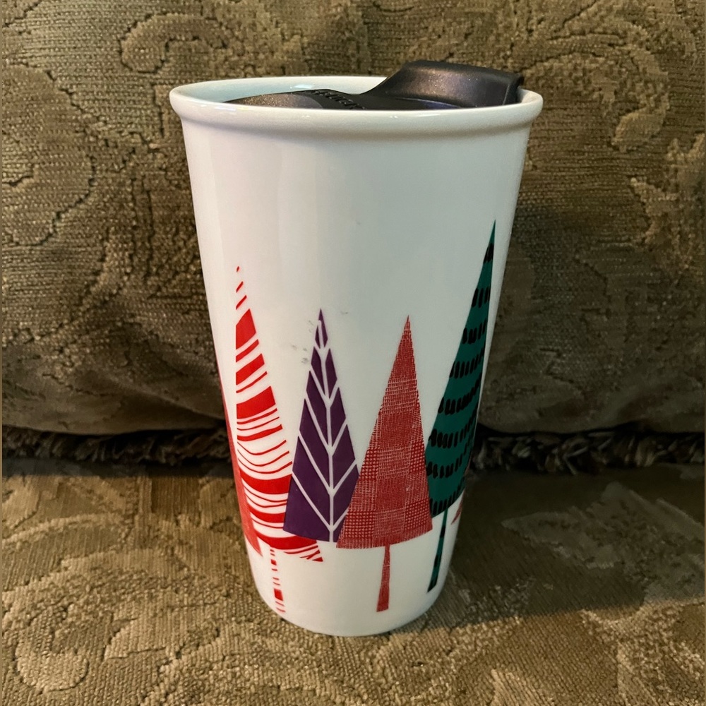 Starbucks 2017 Holiday Christmas Tree Ceramic Travel Tumbler Coffee Mug 11oz EUC